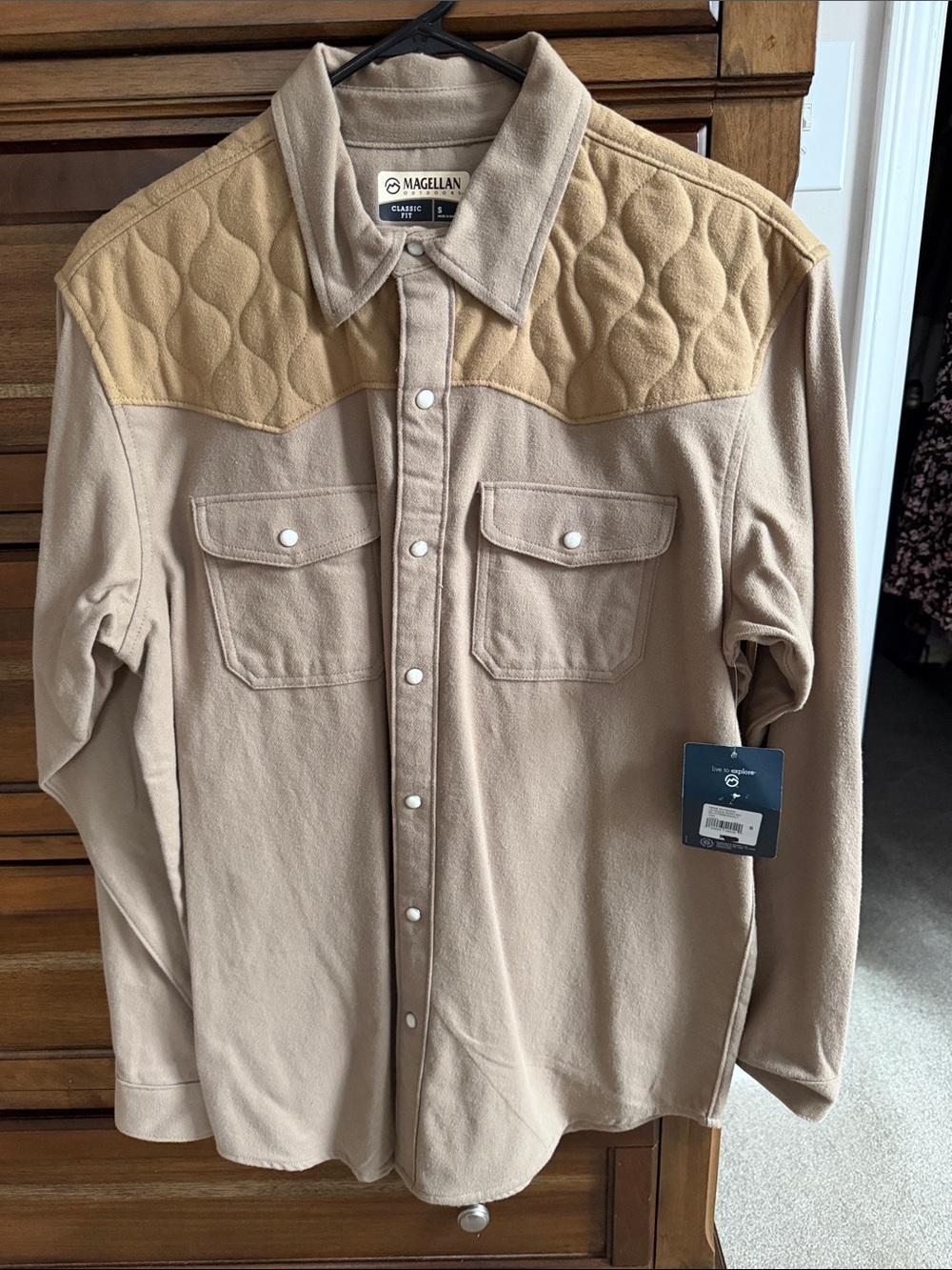 Magellan Outdoors Men's Two-Tone Quilted Yoke Button-Front Shirt - Beige & Tan